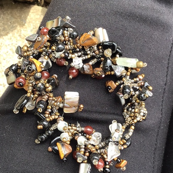 Earth-toned beaded necklace and bracelet set - Picture 3 of 3